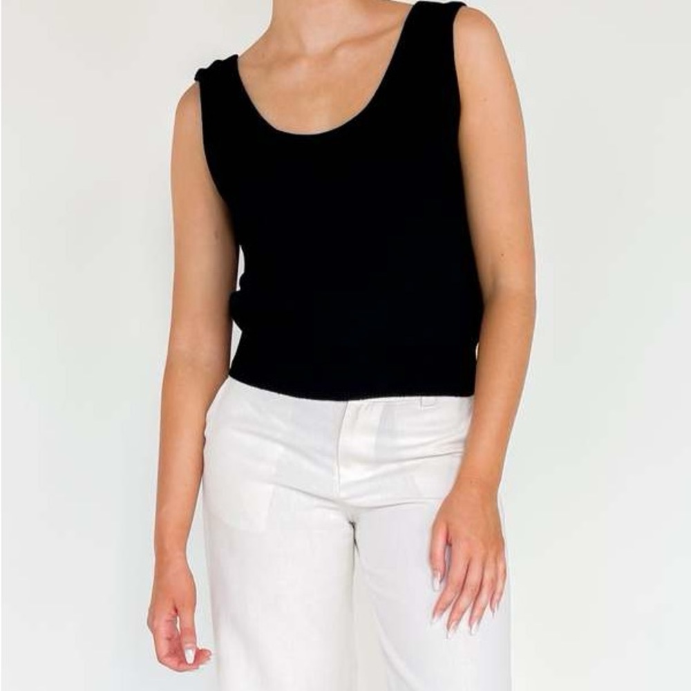 St. John Knit Tank - Black | Garmentory - Picture 5 of 5